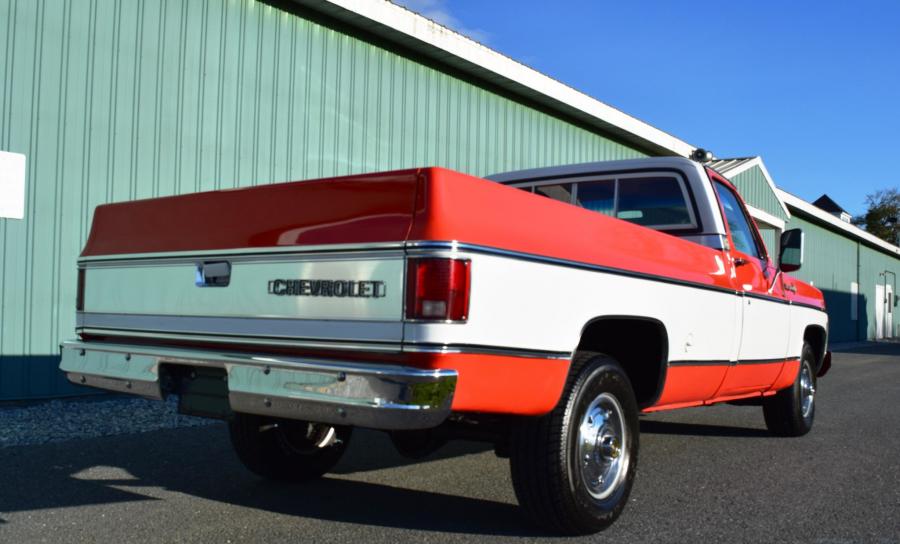  Chevrolet C10 Cheyenne Super 1974 года  (фото 11 из 365)